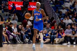 张佳玮：太阳今天基本吃点雷霆漏了的分 后者防守断档第一