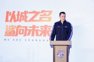 卢伟：球队完成了精准补强 全队将用行动证明这支队敢打敢拼敢赢