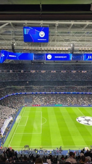 特别待遇现场播报瓜迪奥拉名字时，伯纳乌观众嘘声漫天