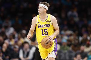 怎么了？里夫斯仅两战场均13分6板5.5助 三项命中率28/33/67%