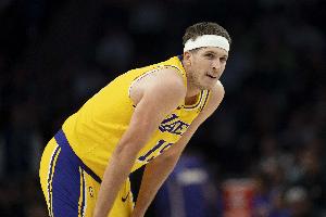 丹尼-格林：里夫斯看起来很疲惫 需要休息 可以去打一轮高尔夫