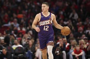 遭疯狂针对！吉莱斯皮半场被严防死守 4中0得分挂蛋仅有4板3助2断