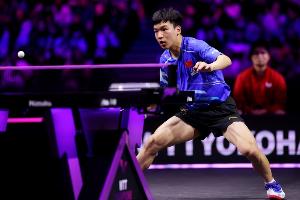 向鹏4-2安宰贤晋级WTT总决赛男单八强，将战队友林诗栋