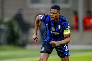 已缺席6场！米体：邓弗里斯伤情不明，脚踝疼痛+受场外问题困扰