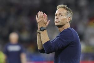 勒沃库森官方：主帅尤尔曼因个人原因，将缺席本场对纽卡的欧冠