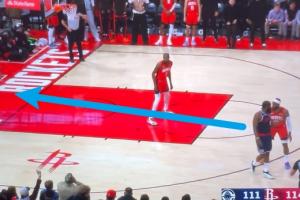 关键失误：哈登没有回头 巴图姆失误后神情低落 卢揣着双手