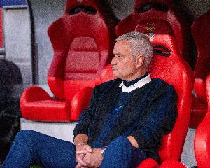 穆帅：赢那不勒斯后更想念马拉多纳，他一定会用独特方式‘骂我’