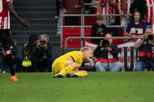 跟腱断裂赛季报销！28岁范德贝克身价跌至200万，6年前巅峰5500万