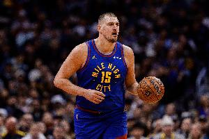 进攻状态火热！约基奇打满首节7中6高效砍下16分4板1助1断