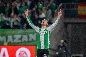 皇家贝蒂斯上半场打进3球，队史第二次在欧战比赛中做到