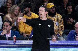 Buha：雷迪克和佩林卡目前位置都很稳固 球队对前者表现很满意