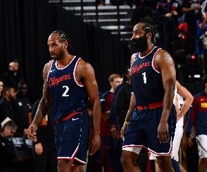 客战强敌火箭！快船首发：哈登、邓恩、莱昂纳德、科林斯、祖巴茨