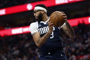 记者：浓眉明夏有资格签4年2.75亿肥约 未来要么续约要么交易