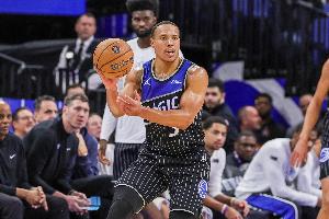 拿球砸阿努诺比！贝恩：当时认为是合理动作 棒球队或邀请我试训