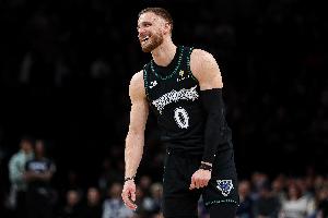 美记：尼克斯有意老六和迪文岑佐 已与鹈鹕和森林狼初步讨论