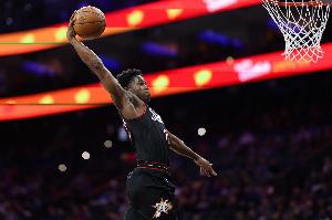 开场就炸！埃奇库姆首节6中5平生涯纪录14分外加2板1助1断