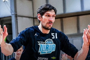 博班代表东契奇投资的球队迎来个人首秀 拿下6分2板