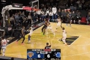 弹无虚发！小卡特三分命中 魔术开场4中4打停尼克斯