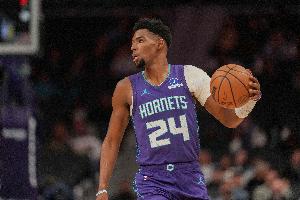 活力十足！米勒全面砍下25分13板6助&拼下5前场板 三分10中5