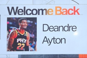 2018年状元秀！太阳主场晒照欢迎艾顿重返菲尼克斯！