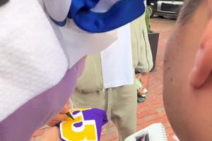 库里重感冒继续缺席，6000万巴特勒强势托底！