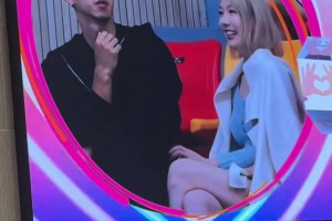 两人在一起了？曹岩与网红大鹅去看全运会， 被KissCam拍到