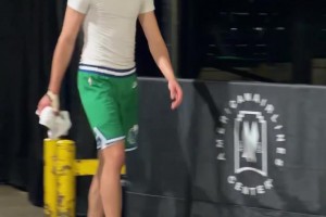 无詹湖惨败雷霆！皮尔斯此前：我要是总经理肯定交易詹姆斯！