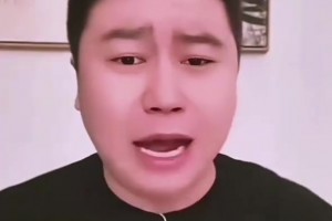 满级大佬炸鱼新手村！网友恶搞：假如詹姆斯打发展联盟……