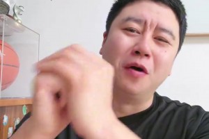 爱尔兰主帅：C罗下场时对我说是因为我对裁判施压