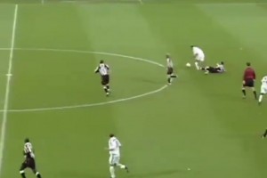 举重若轻！齐达内欧冠赛场精彩集锦！中场艺术大师~