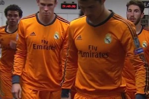 欧冠官方怒赞C罗：作为领袖带领那支银河战舰出场！