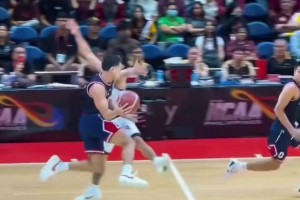 内心强大啊！球迷贴脸开大：再多点假摔和罚球！SGA仍微笑签名