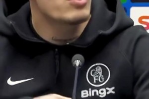 是否对你在曼联的结局有任何遗憾？加纳乔：没有