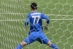 开车都是外脚背！名场面：C罗瞬间调整，助攻夸雷斯马轻松破门！