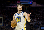 波斯特今日命中5个三分平勇士队史首发中锋球员里单场最高